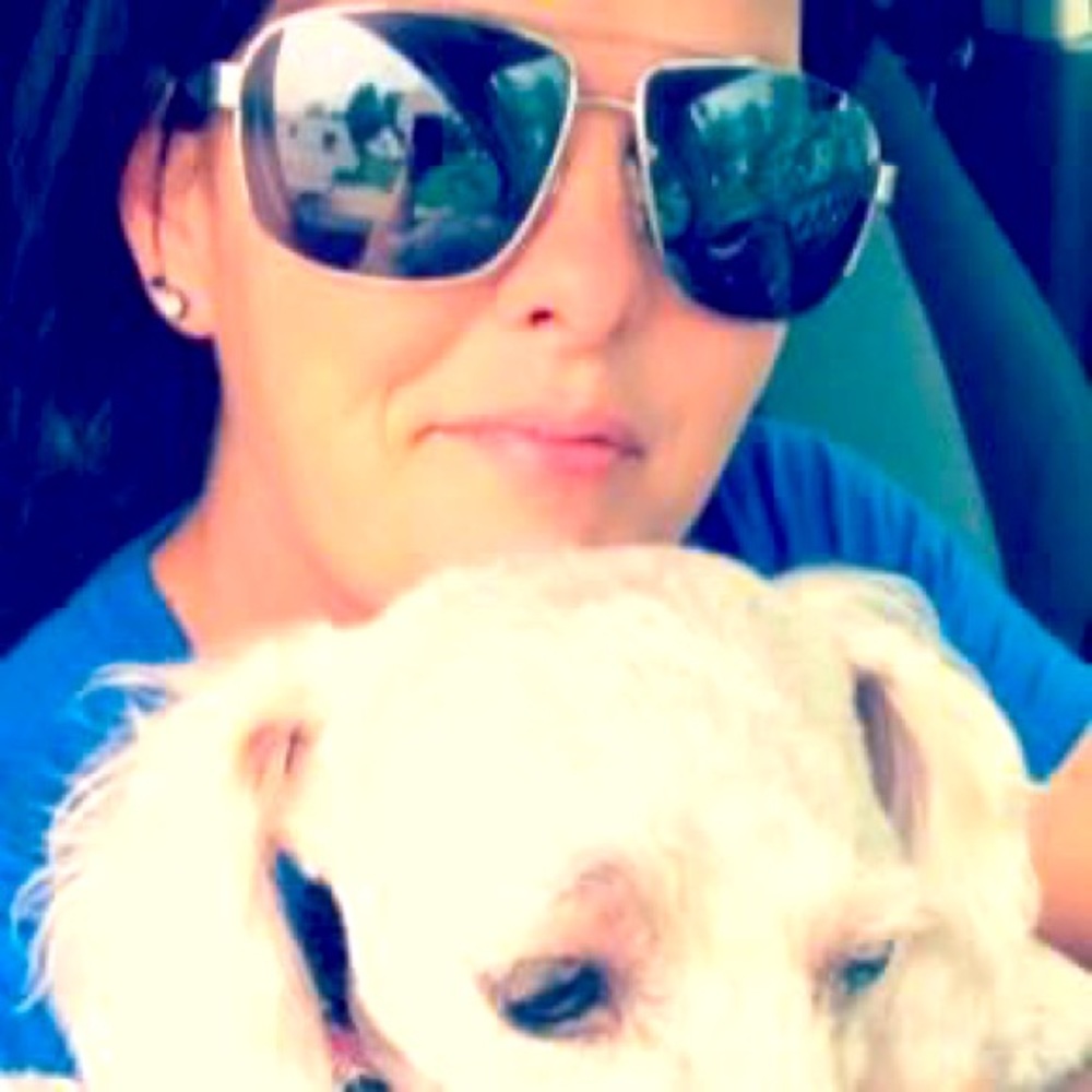 Meet your Posher, Laurie